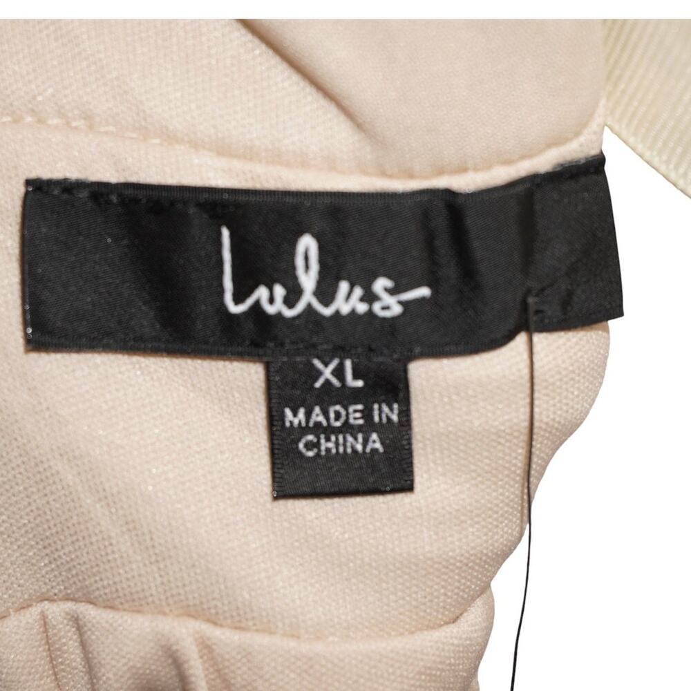 Lulus NWT Silver Metallic Jumpsuit XL Wide Leg Plunge Party Wedding Guest - Picture 6 of 7